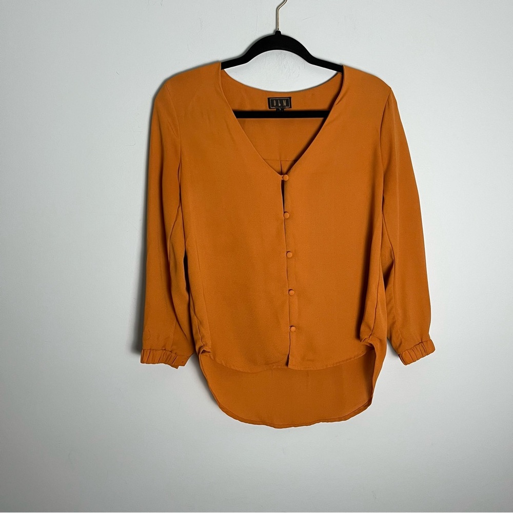 OLM Women’s Amber V-Neck Button Down Blouse Top Long Sleeve Tapered Cuff Size S